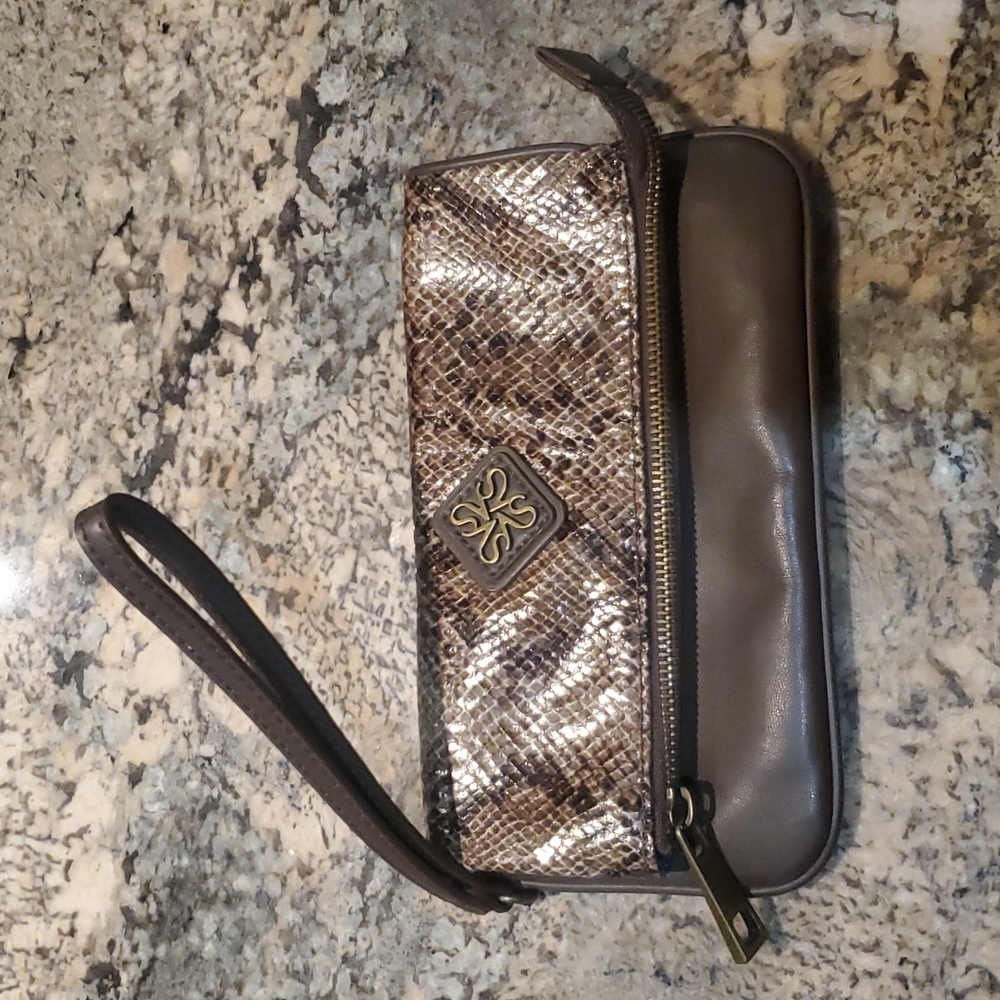 Simply Vera* Wristlet